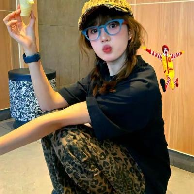 进击！巨人中学